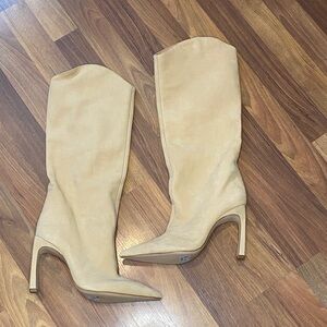 Schultz Mary ann boots like new